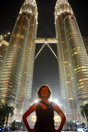 Petronas Towers Kuala Lumpur und Moni